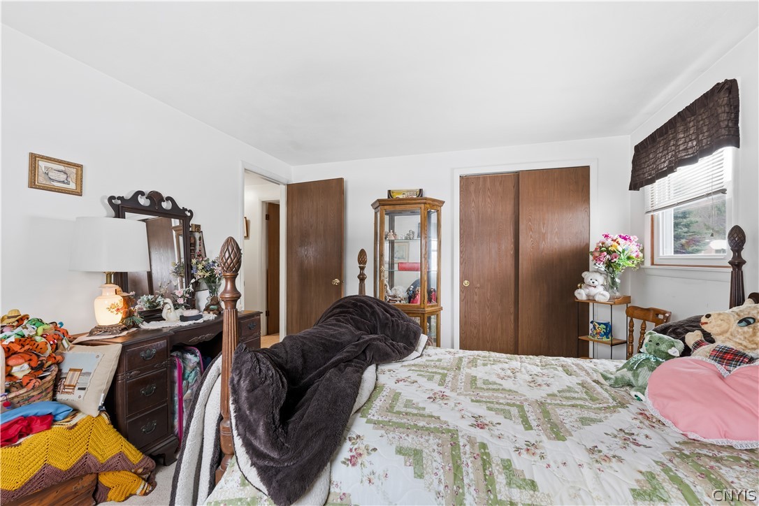 112 Merriwether Drive Camillus, NY 13219 - Photo 32 of 50