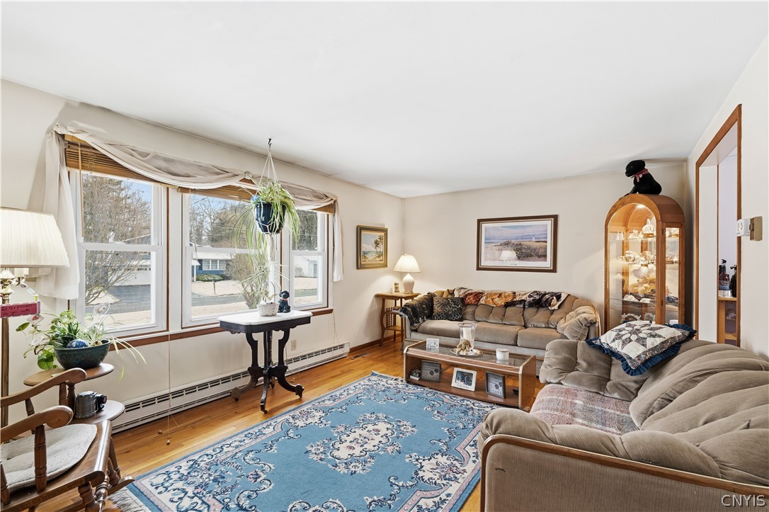 112 Merriwether Drive Camillus, NY 13219 - Photo 7 of 50