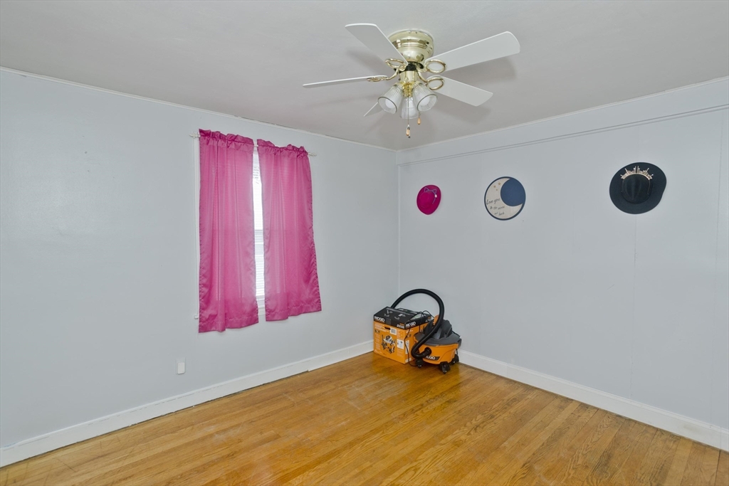 1730 Carew Street Springfield, MA 01104 - Photo 20 of 31