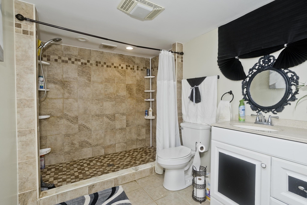 1730 Carew Street Springfield, MA 01104 - Photo 27 of 31