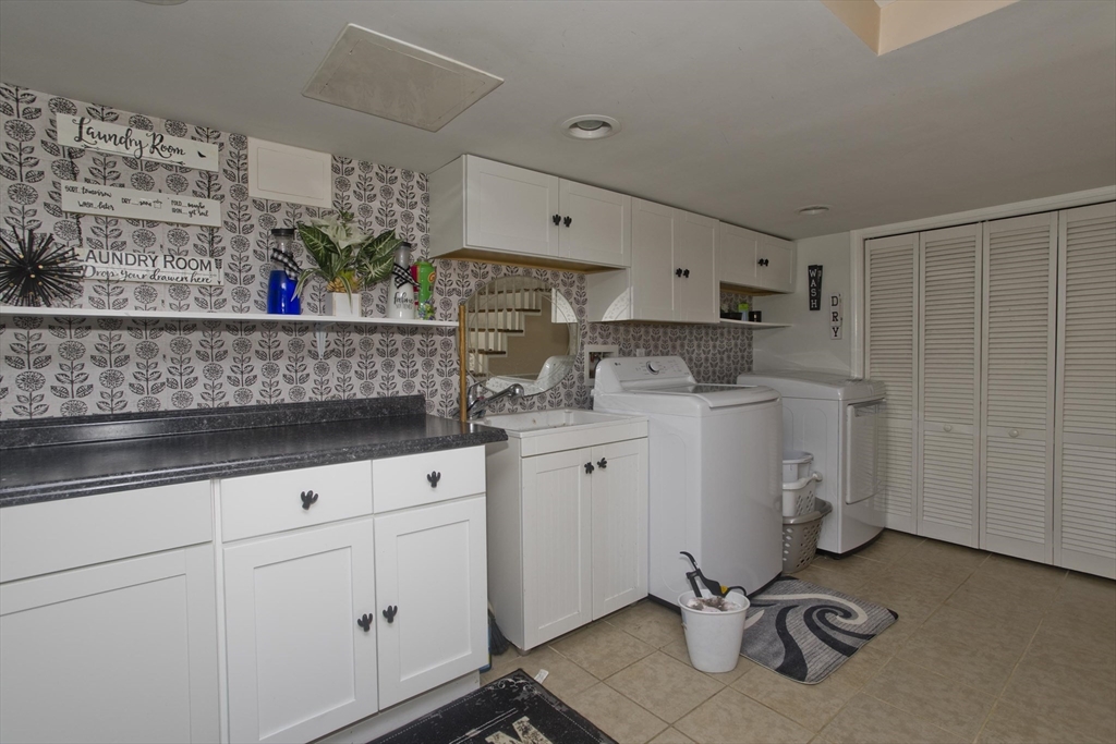 1730 Carew Street Springfield, MA 01104 - Photo 30 of 31