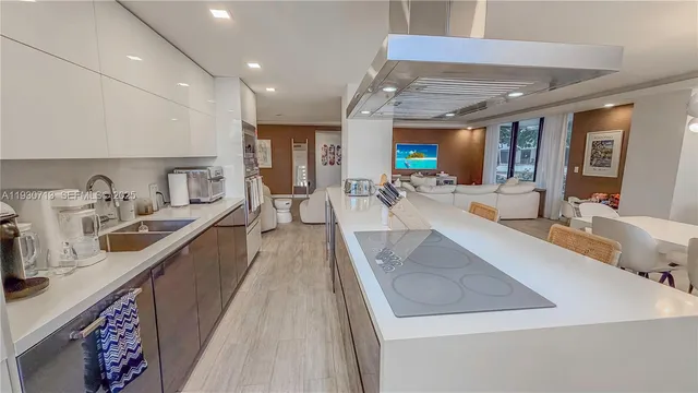 a large room with lots of counter space