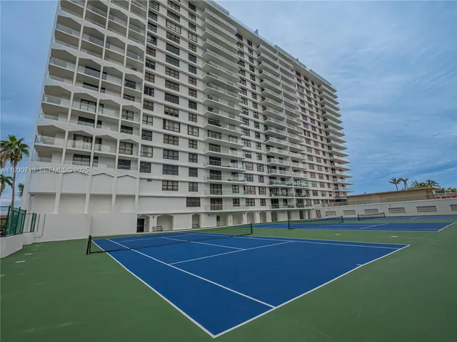 a view of a tennis court
