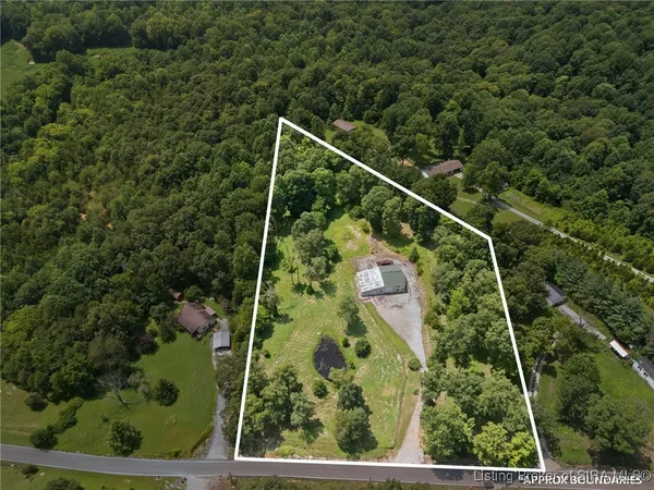 $105,000 | 5855 North Moberly Road Northwest, Depauw, IN 47115