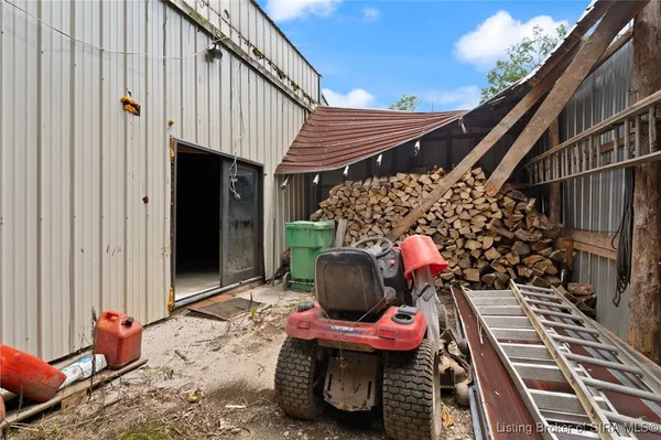 $105,000 | 5855 North Moberly Road Northwest, Depauw, IN 47115