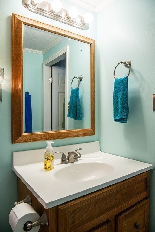 23 Mount Vernon Road Chicopee, MA 01013 - Photo 21 of 36 Gallery Image 21