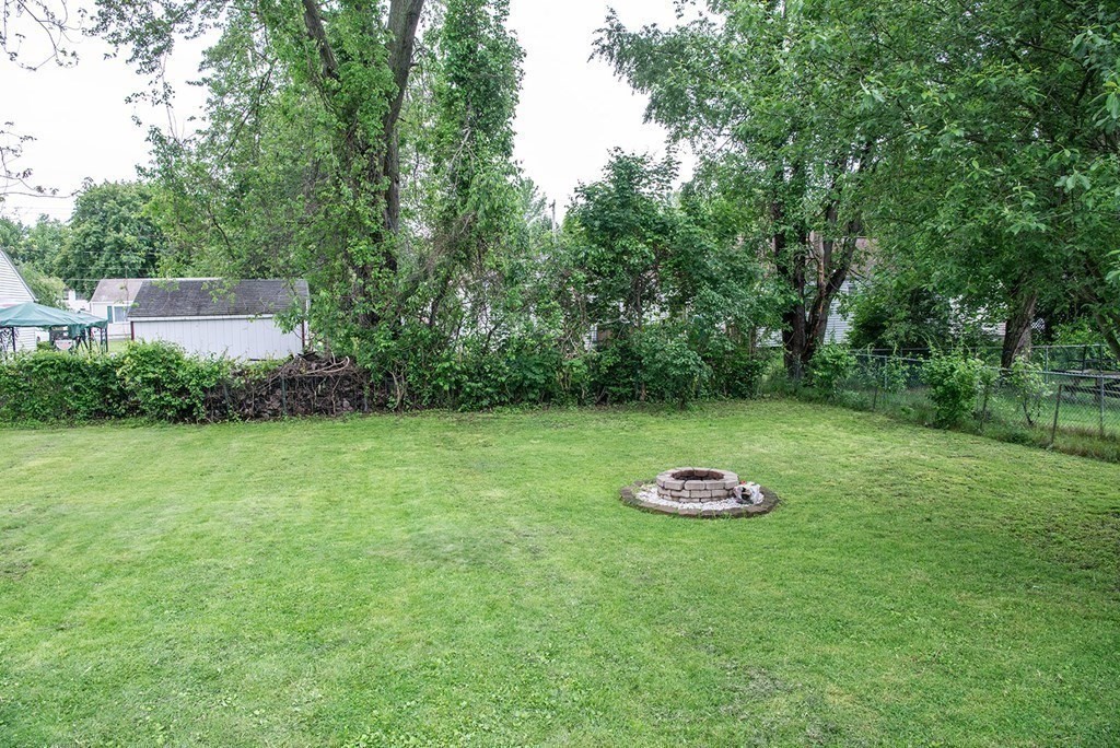 23 Mount Vernon Road Chicopee, MA 01013 - Photo 36 of 36 Gallery Image 36