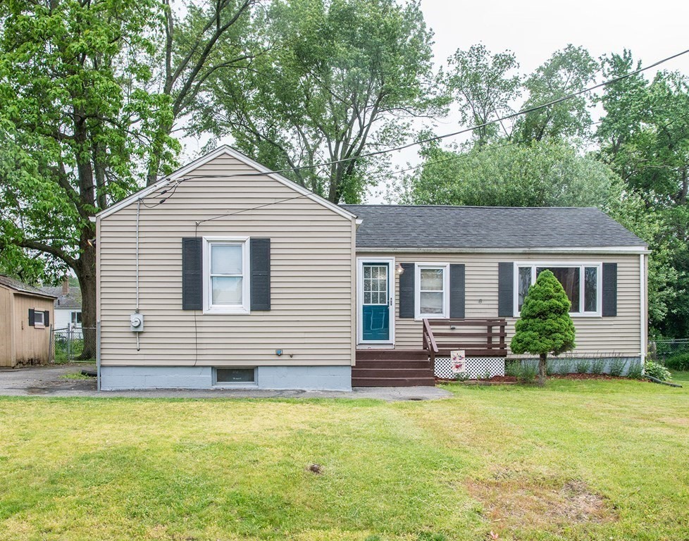 23 Mount Vernon Road Chicopee, MA 01013 - Photo 5 of 36 Gallery Image 5