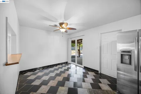 $490,000 | 2921 Rimrock Court, Modesto, CA 95355