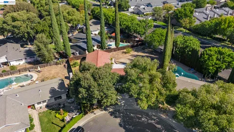 $490,000 | 2921 Rimrock Court, Modesto, CA 95355