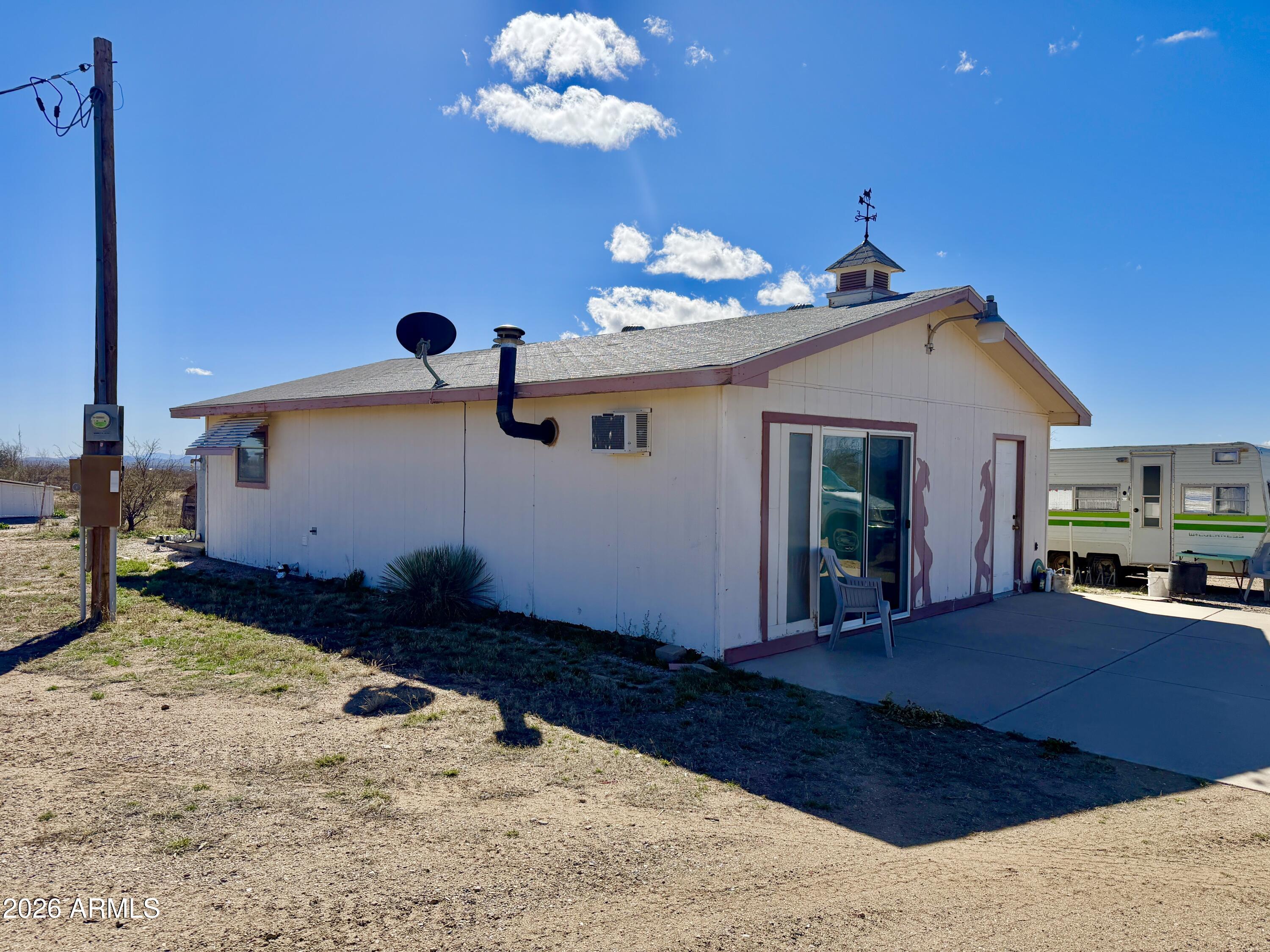 6325 South Bascom Trail Willcox, AZ 85643 - Photo 2 of 27 IMG_4544