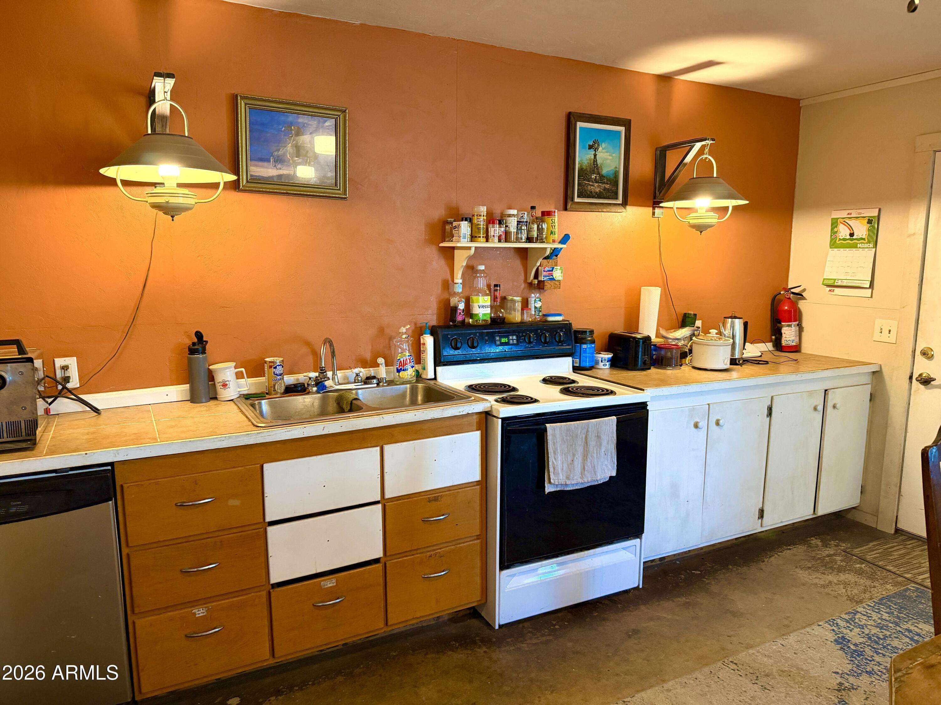 6325 South Bascom Trail Willcox, AZ 85643 - Photo 5 of 27 IMG_4549