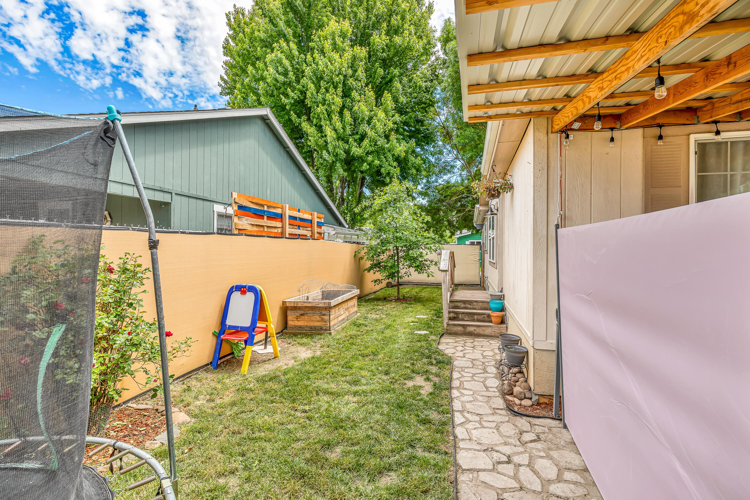 681 Brandi Way Eagle Point, OR 97524 - Photo 22 of 28 25