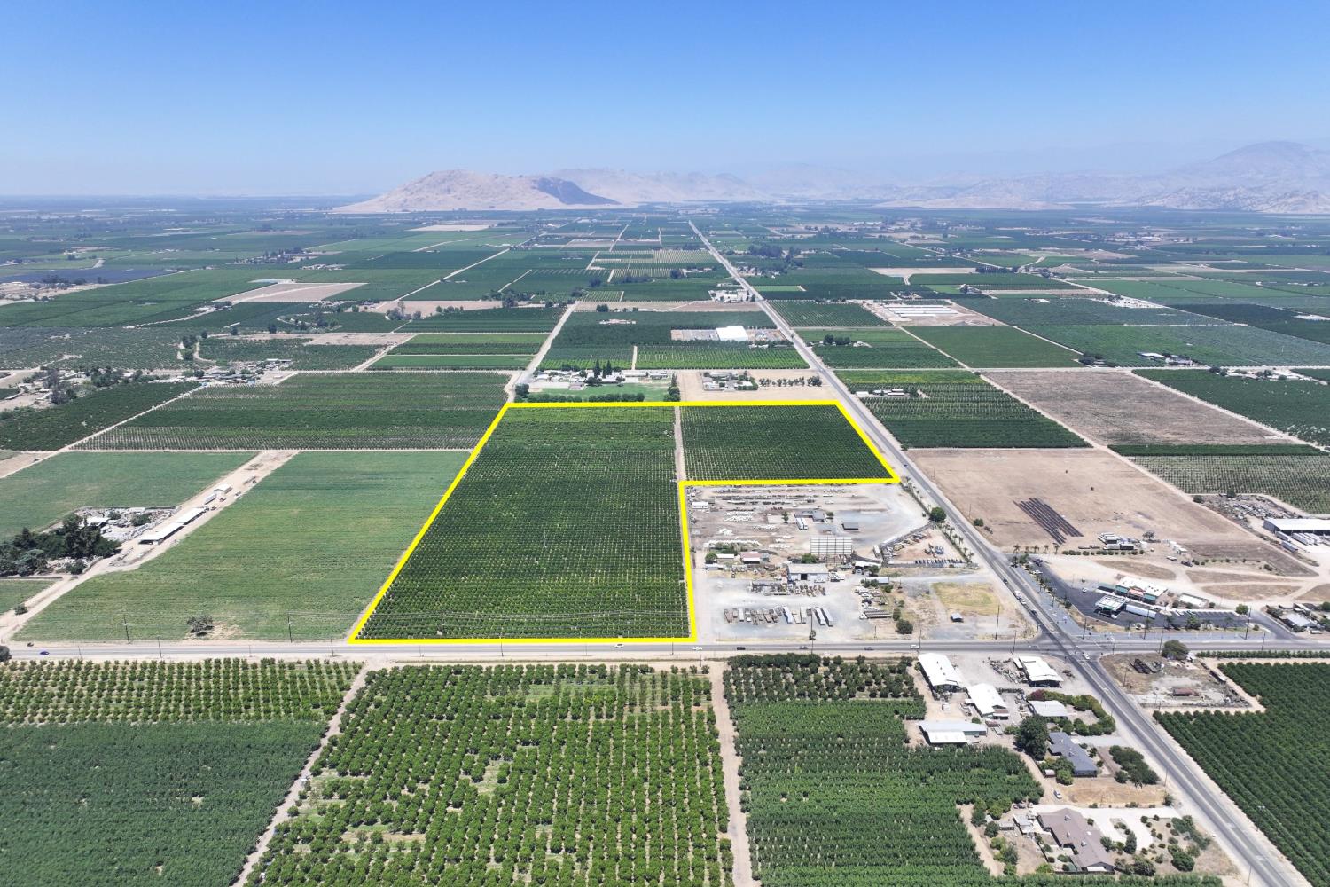 21868 Manning Avenue Reedley, CA 93654 - Photo 1 of 12