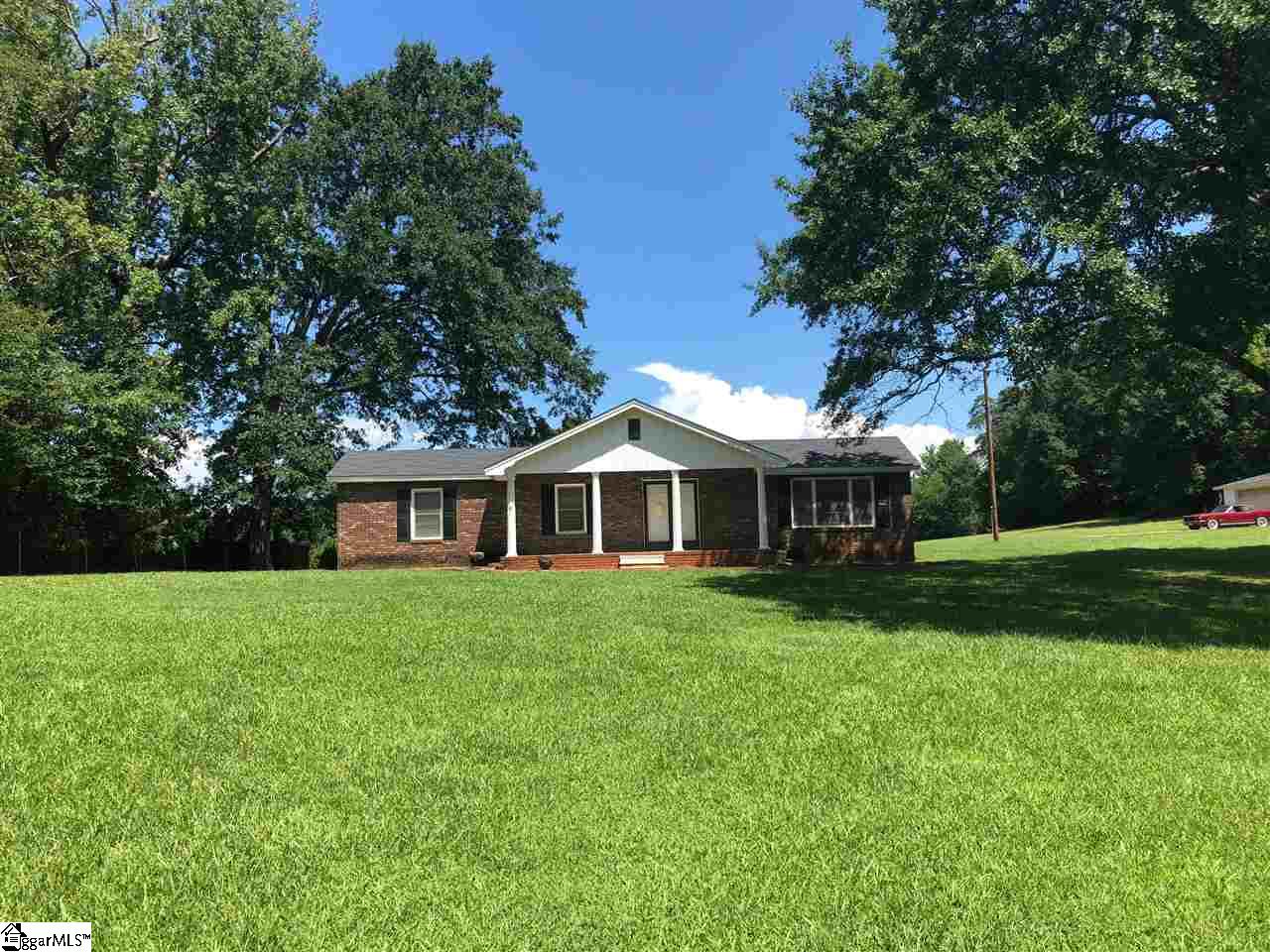 610 South Welcome Road Greenville, SC 29611 - Photo 1 of 14 Gallery Image 1