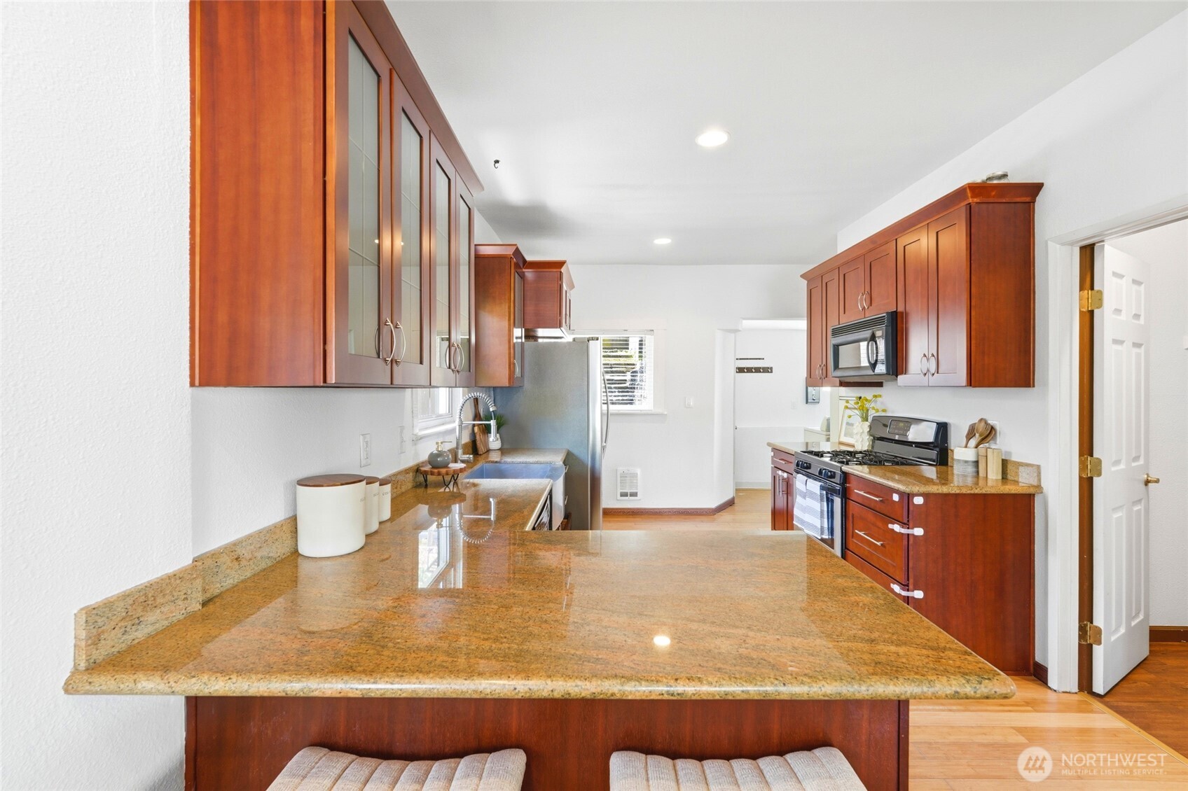 3310 Rucker Avenue Everett, WA 98201 - Photo 11 of 32