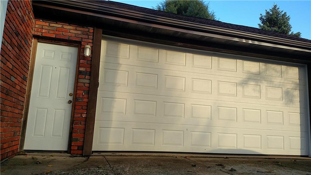 428 Oak Street Indiana, PA 15701 - Photo 2 of 25 Large Garage