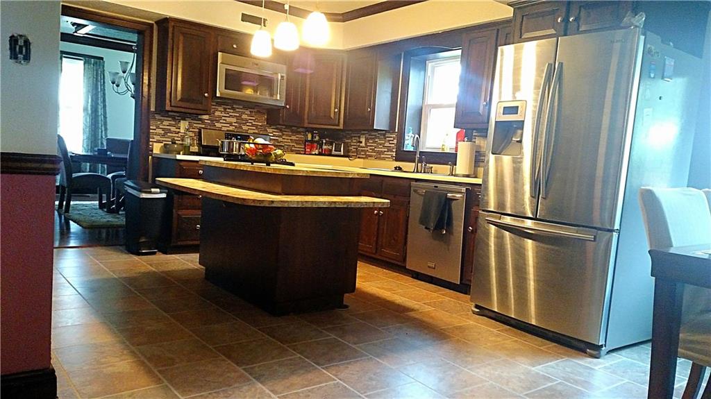 428 Oak Street Indiana, PA 15701 - Photo 7 of 25 Large Eat-in Kitchen