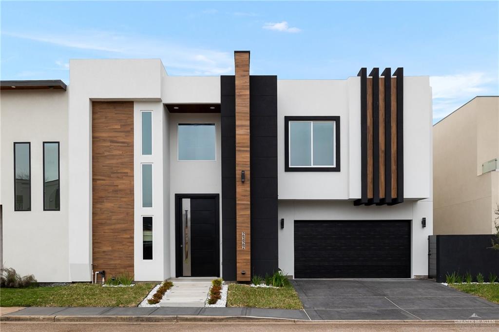 a view of a entryway door of the house