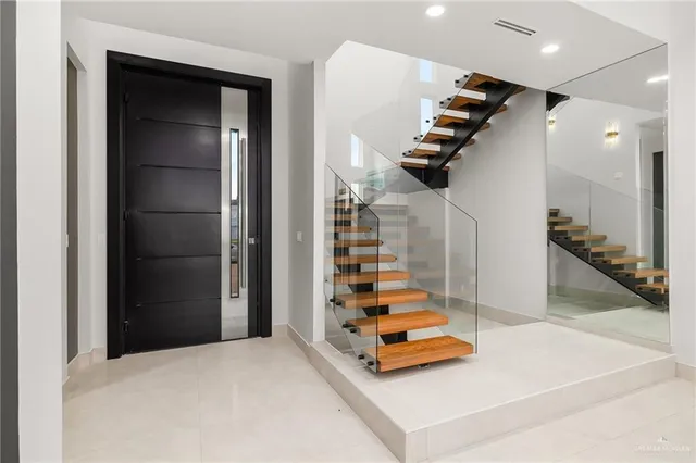 a view of entryway and hall