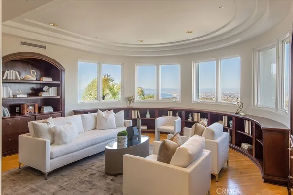 $8,790,000 | 702 Vía La Cuesta, Palos Verdes Estates, CA 90274