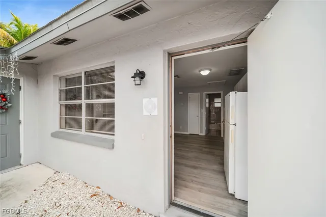 $1,000 | 15 Southeast 24th Avenue, Unit F, Cape Coral, FL 33990