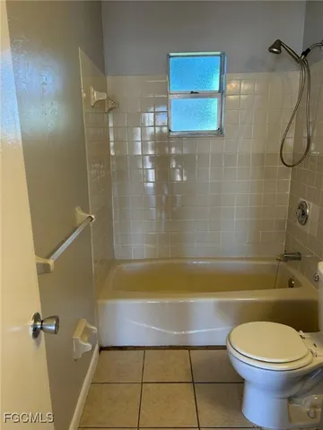 $1,000 | 15 Southeast 24th Avenue, Unit F, Cape Coral, FL 33990