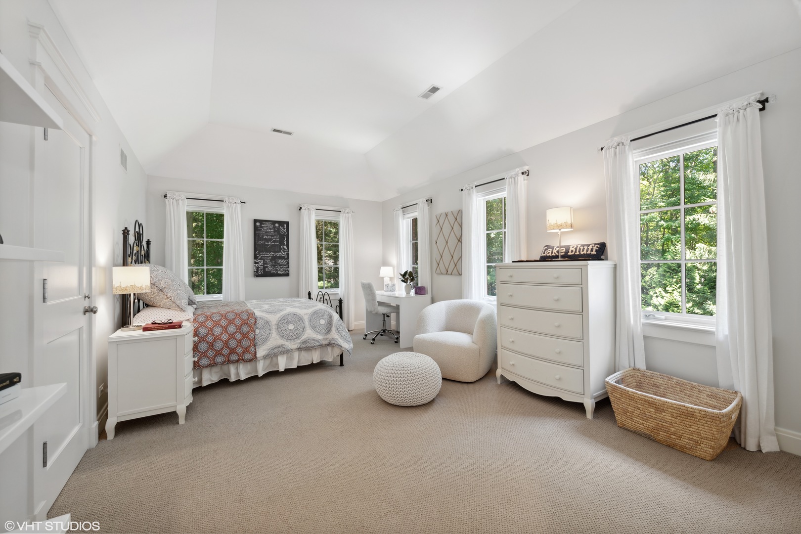 520 Forest Cove Road Lake Bluff, IL 60044 - Photo 21 of 48