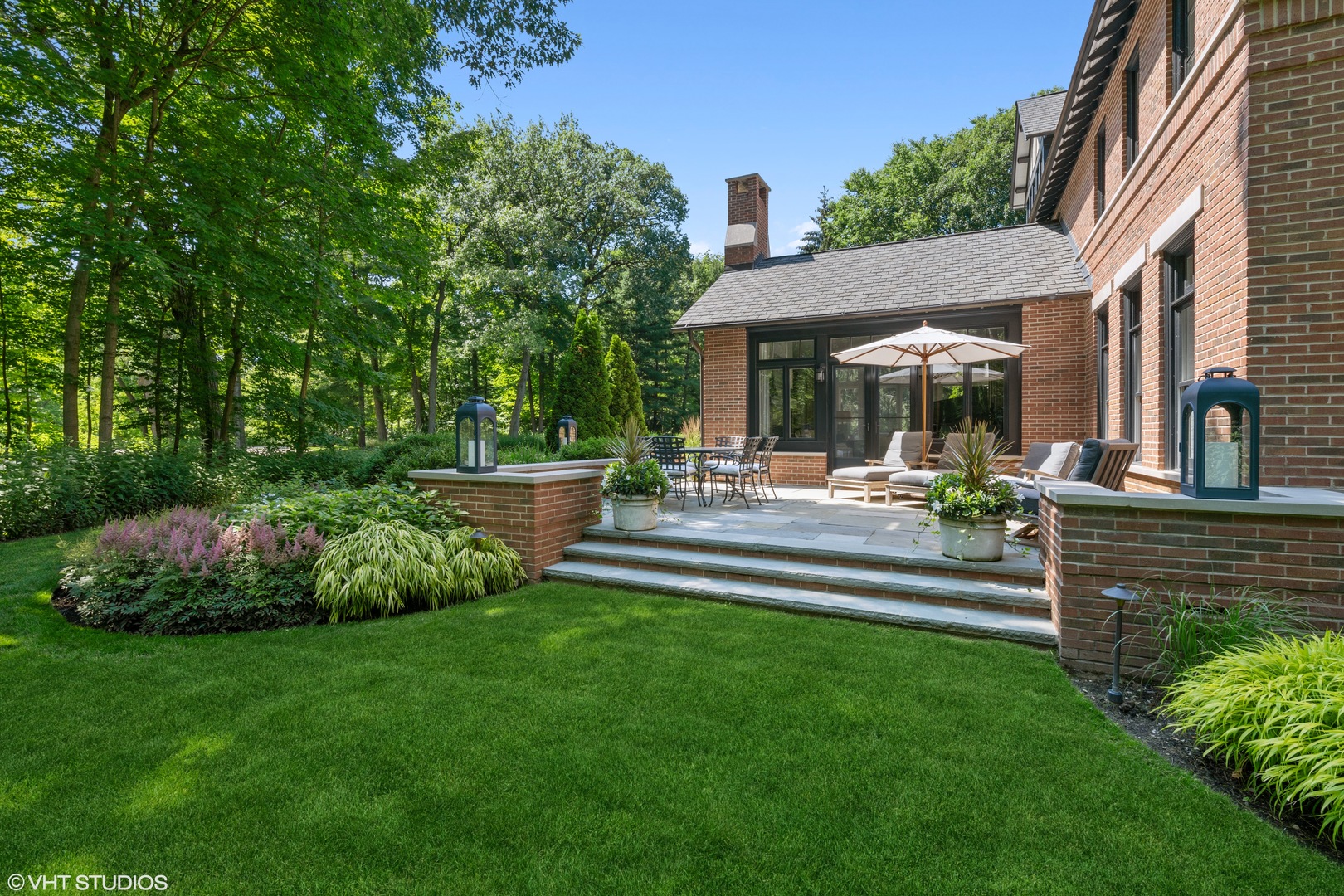 520 Forest Cove Road Lake Bluff, IL 60044 - Photo 38 of 48 a view of outdoor space yard deck and patio