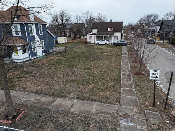 $115,000 | 2401 Carrollton Avenue, Indianapolis, IN 46205