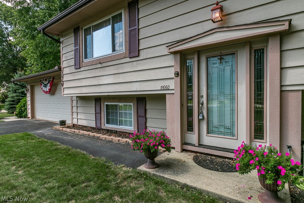 5660 Meister Road Mentor, OH 44060 - Photo 2 of 31 Gallery Image 2