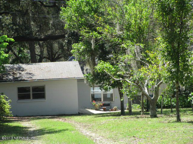 6444 Brooklyn Bay Road Keystone Heights, FL 32656 - Photo 14 of 32 a view of outdoor space yard and house