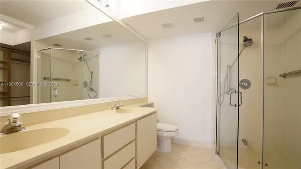 $2,200 | 2761 Village Boulevard, Unit 304, West Palm Beach, FL 33409