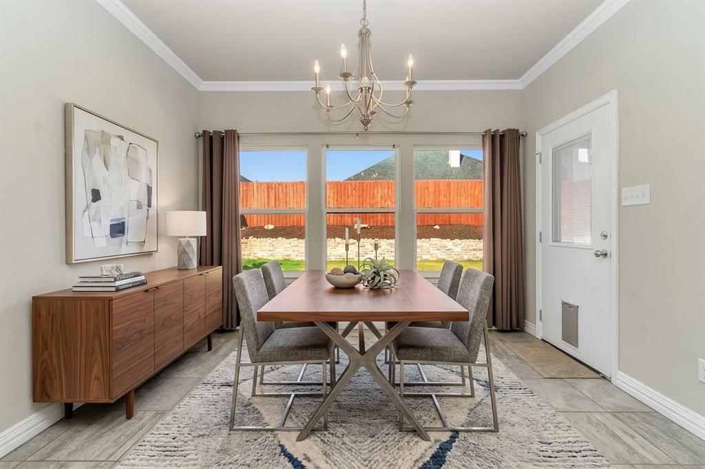 808 Chestnut Grove Drive Cleburne, TX 76033 - Photo 11 of 37 VIRTUALLY STAGED