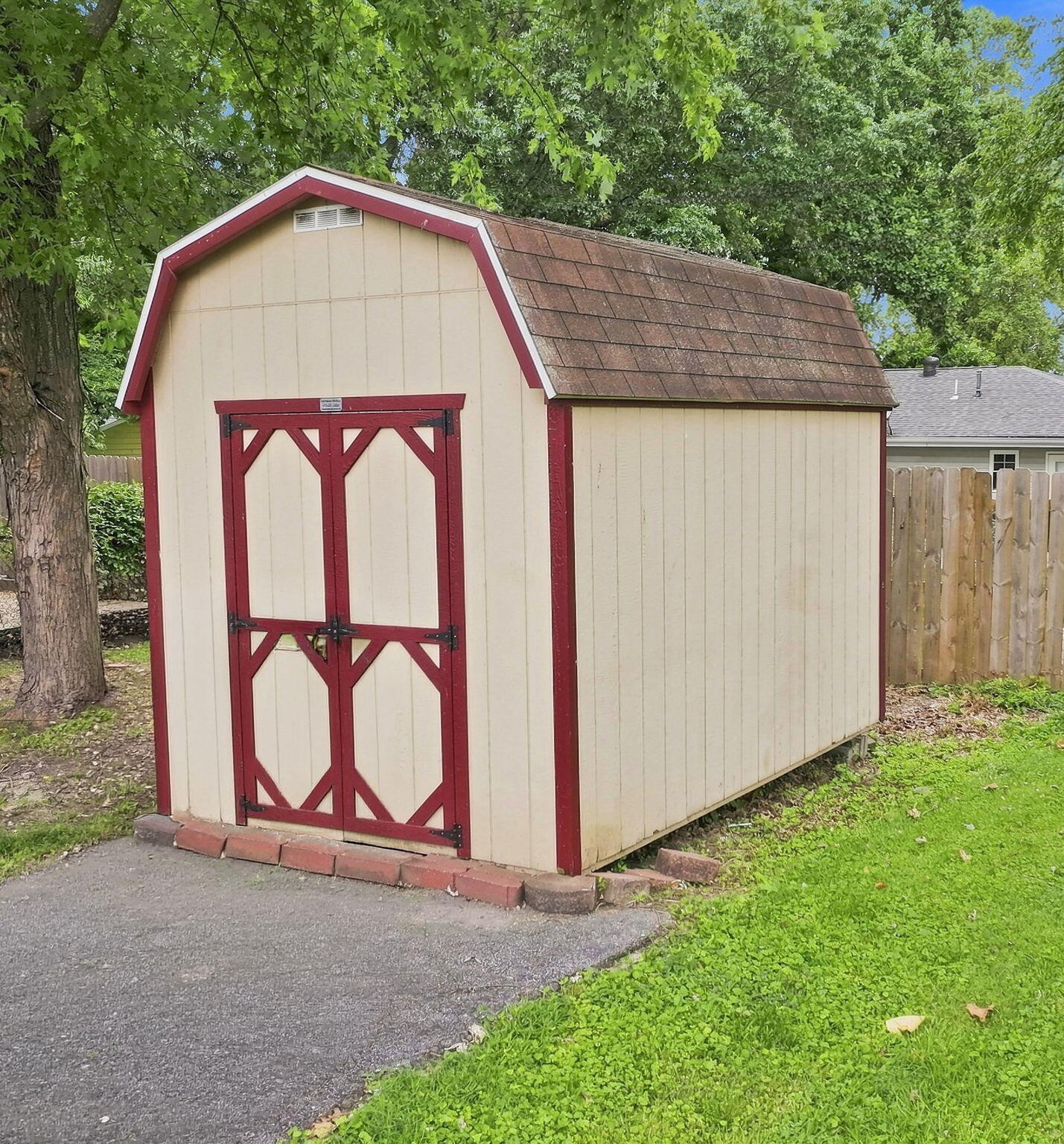 105 East Meadowbrook Road Clever, MO 65631 - Photo 46 of 47 52-web-or-mls-shed 1 cropped