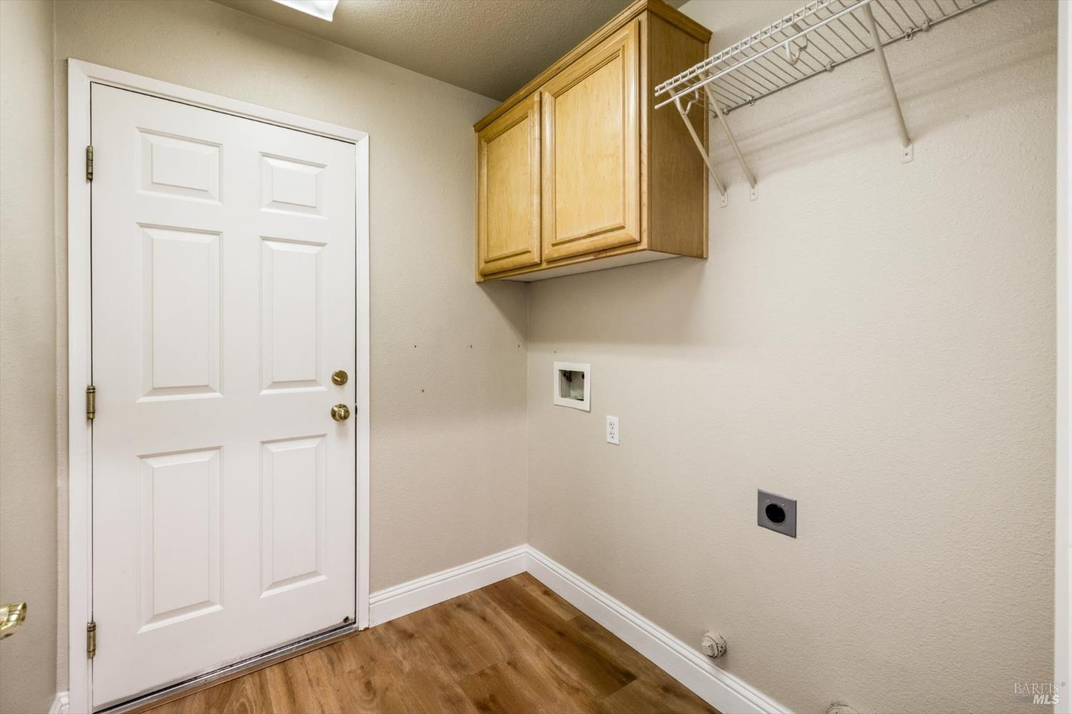 528 Birch Ridge Drive Rio Vista, CA 94571 - Photo 16 of 44 Laundry Room