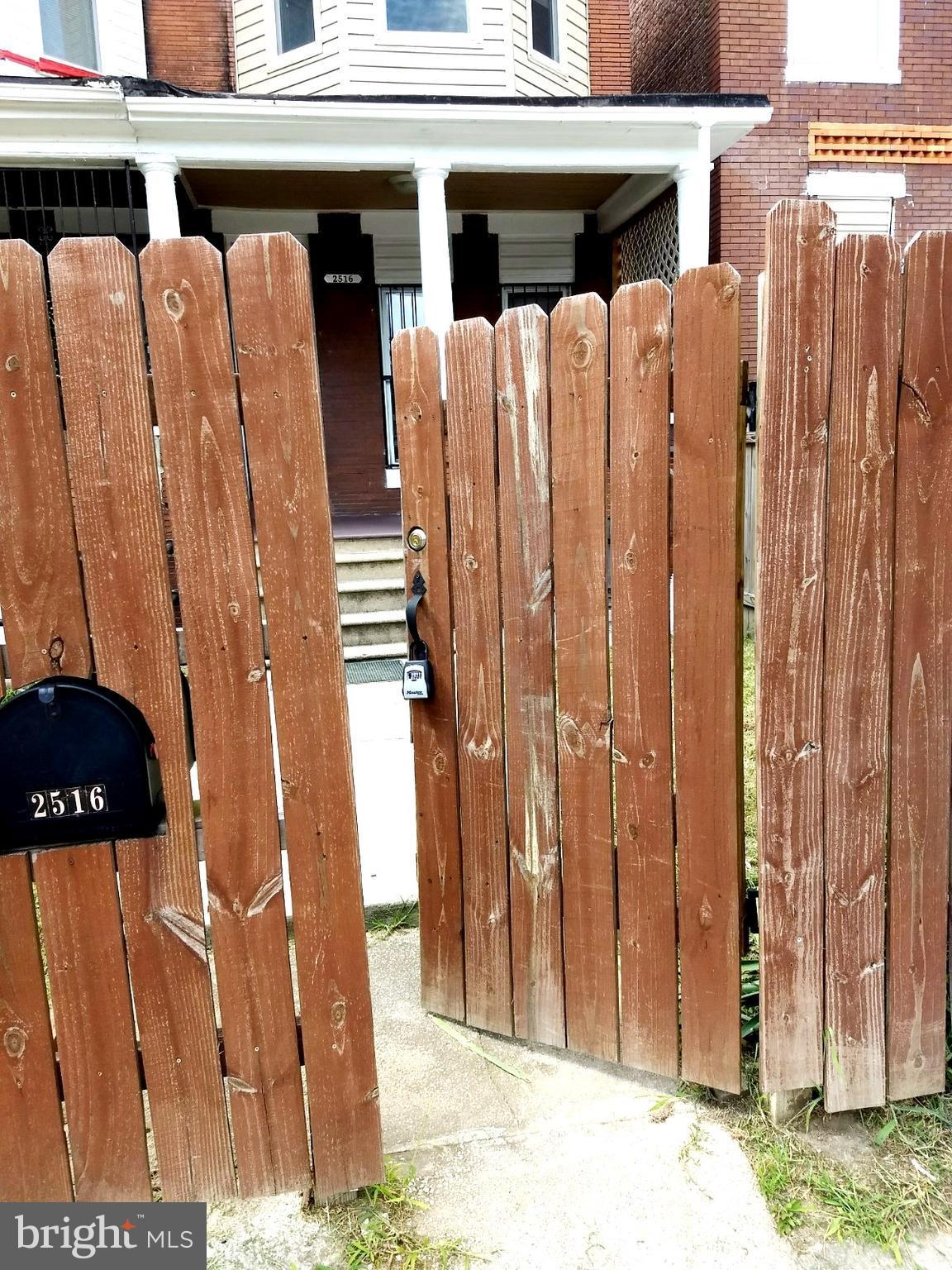 2516 Harford Road Baltimore, MD 21218 - Photo 2 of 22 Gate fo Front Yard