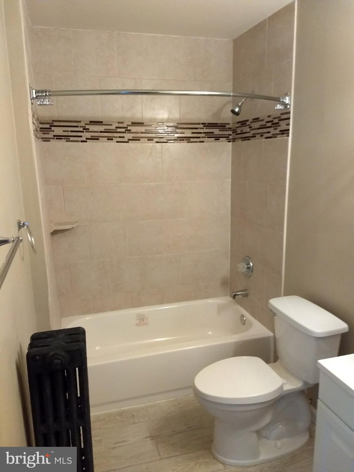 2516 Harford Road Baltimore, MD 21218 - Photo 17 of 22 Bath