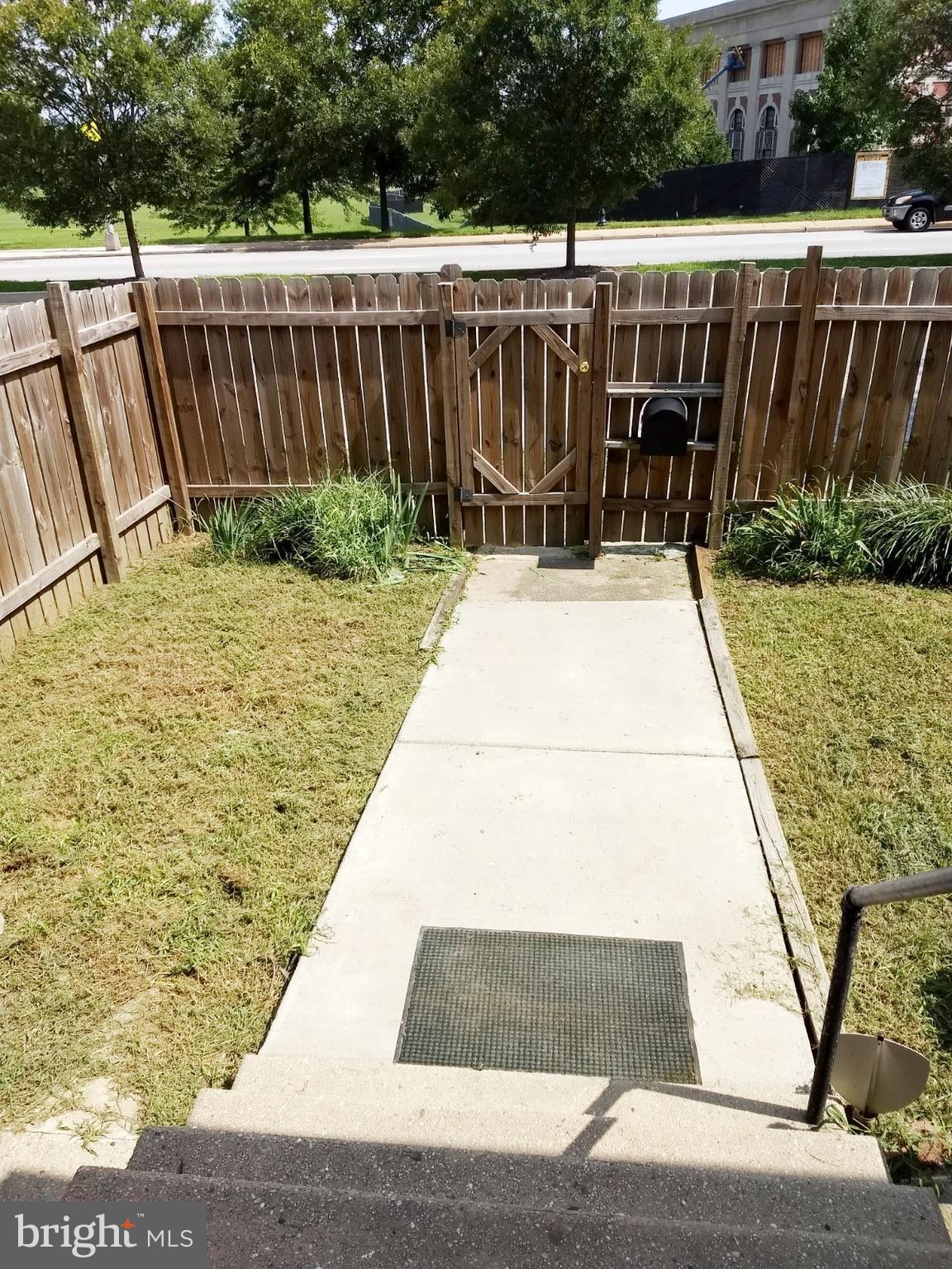 2516 Harford Road Baltimore, MD 21218 - Photo 3 of 22 front yard