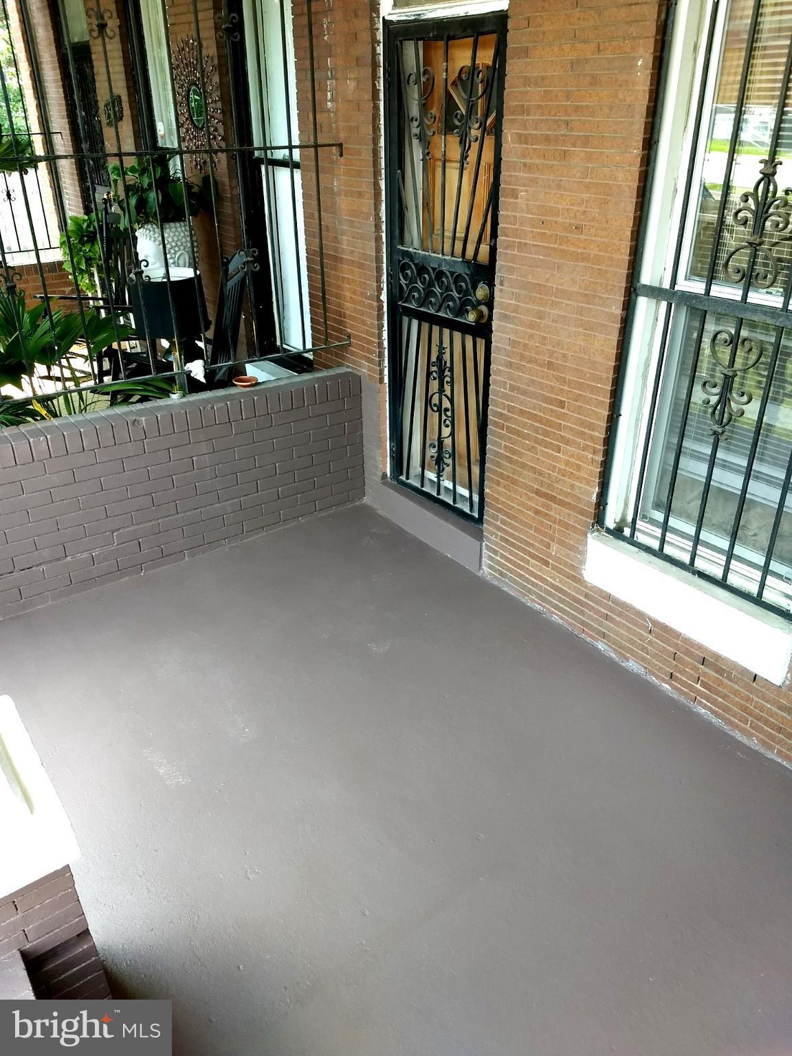 2516 Harford Road Baltimore, MD 21218 - Photo 4 of 22 front porch