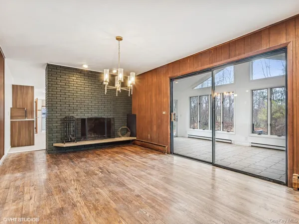 $4,600 | 8 Jonathan Lane, Poughkeepsie, NY 12603
