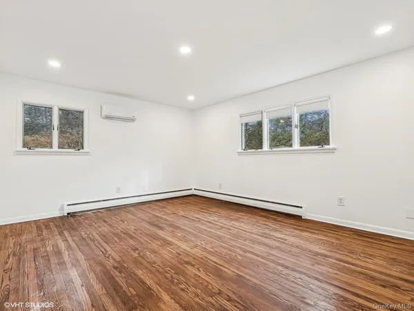 $4,600 | 8 Jonathan Lane, Poughkeepsie, NY 12603