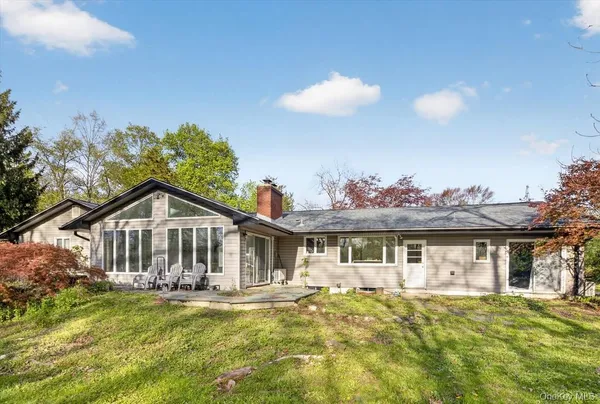$4,600 | 8 Jonathan Lane, Poughkeepsie, NY 12603