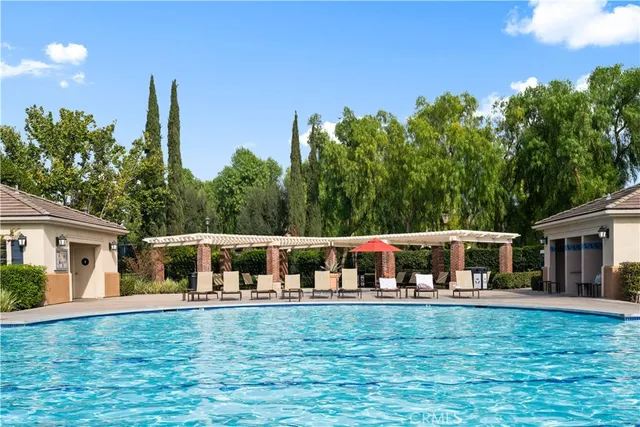 a view of house with a yard