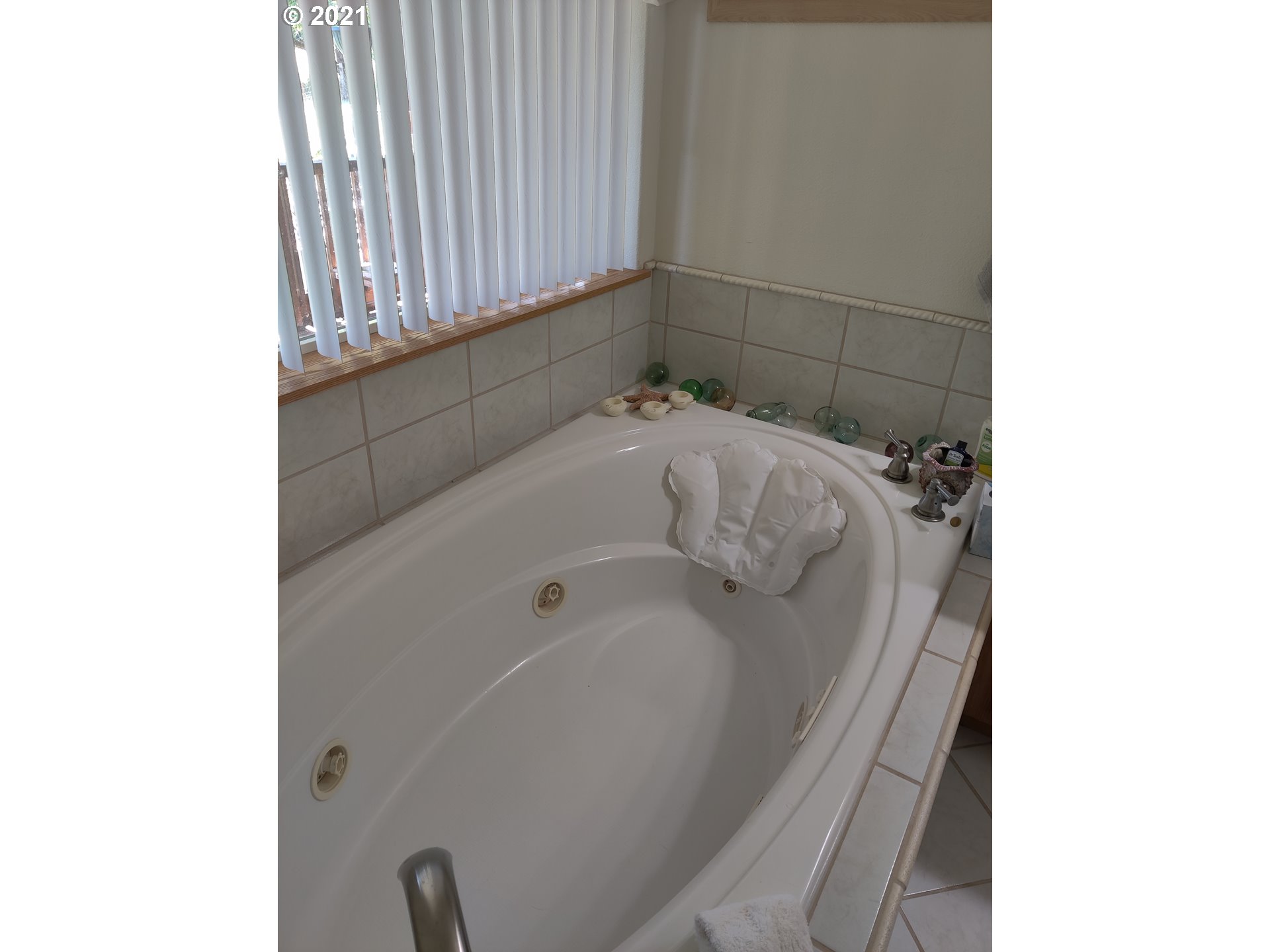 33638 Burma Road Scappoose, OR 97056 - Photo 14 of 32 Gallery Image 14