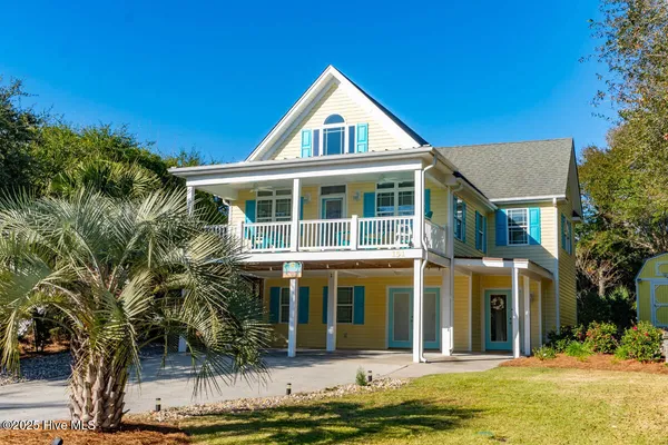 $1,035,000 | 151 Doe Drive, Emerald Isle, NC 28594
