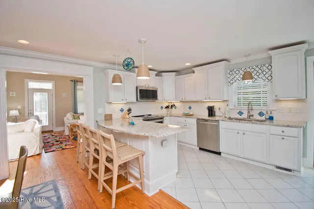 $1,095,000 | 151 Doe Drive, Emerald Isle, NC 28594