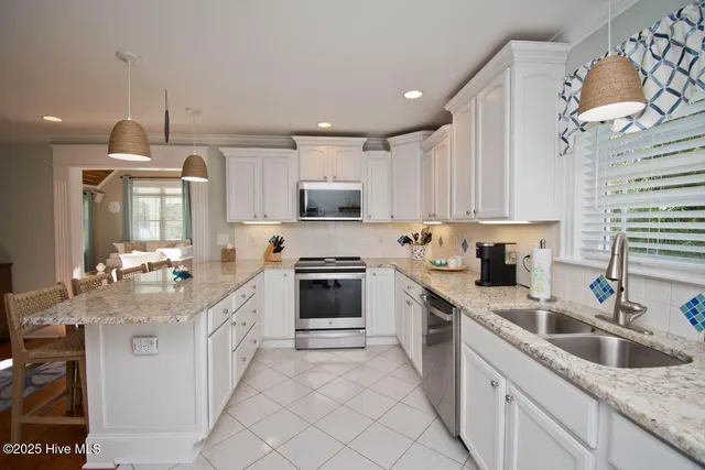 $1,095,000 | 151 Doe Drive, Emerald Isle, NC 28594