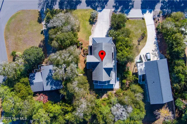 $1,095,000 | 151 Doe Drive, Emerald Isle, NC 28594