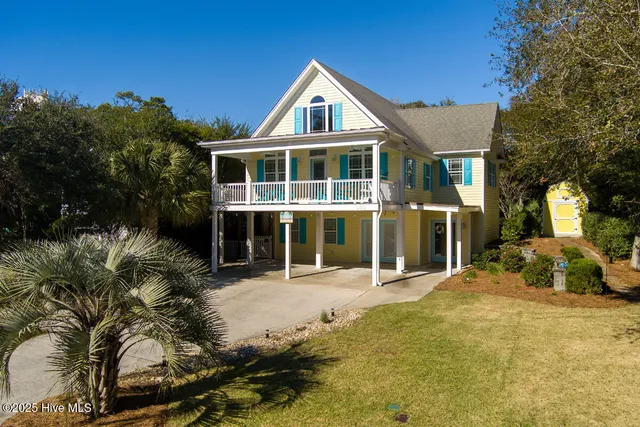 $1,095,000 | 151 Doe Drive, Emerald Isle, NC 28594
